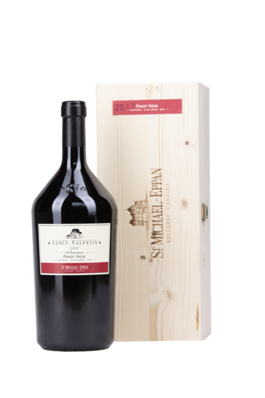 St.Valentin Pinot Nero 2021 Magnum DOC 1,5l ve dřevě